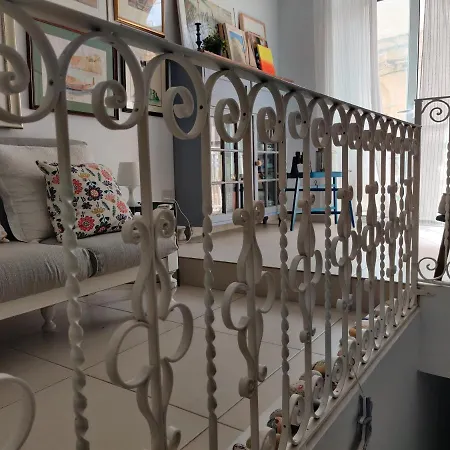 Little Blue House 马萨佛恩