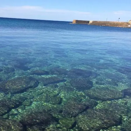 Dom wakacyjny Little Blue House Marsalforn