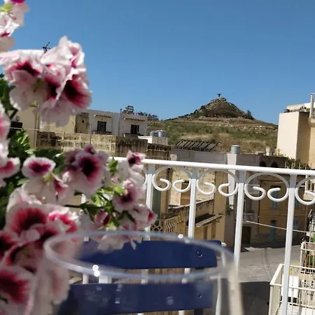 Little Blue House * Marsalforn